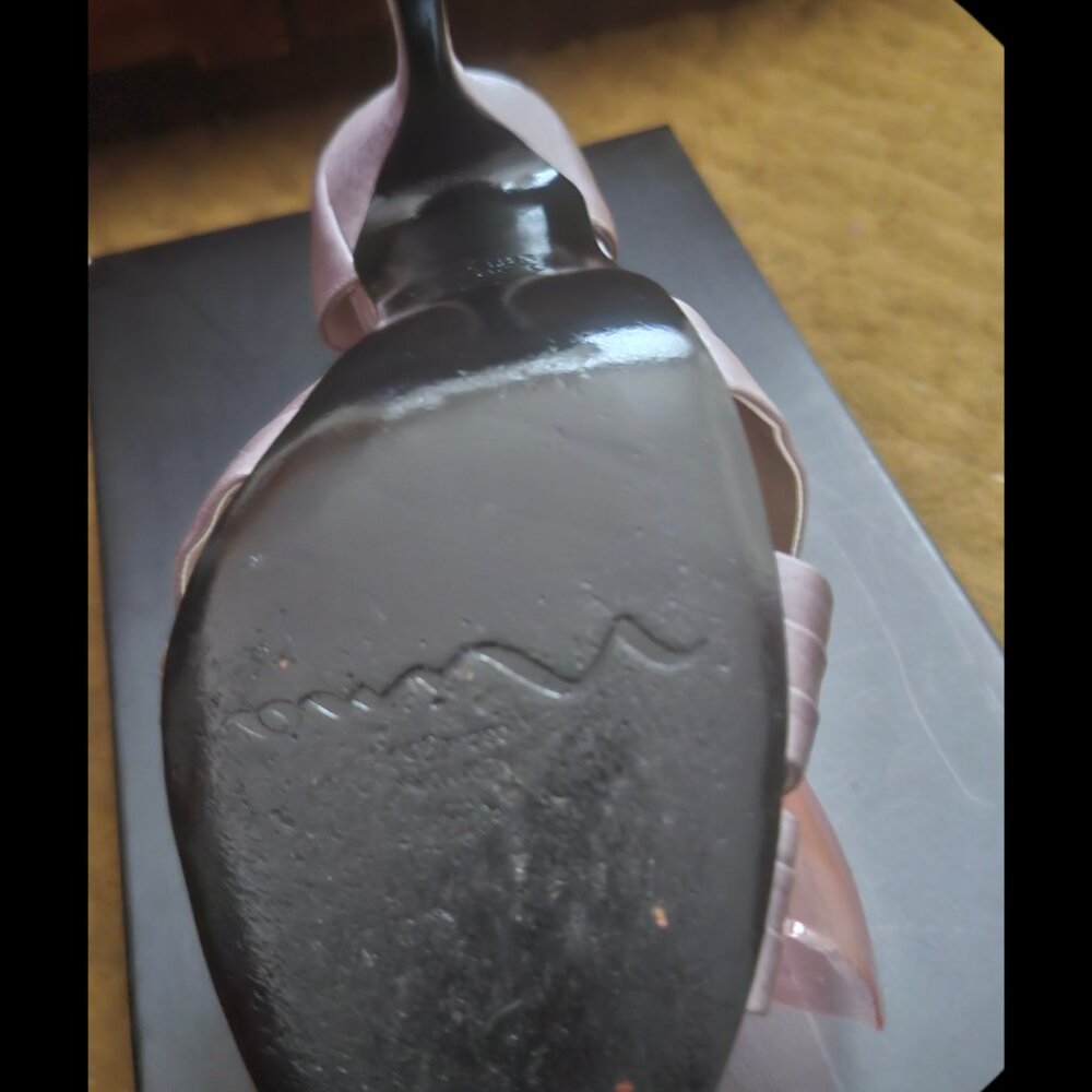 Jordie's Shoe Kloset - Picture 4 of 4